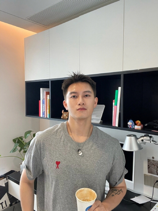 月光之下的第二张照片--济宁相亲服务中心