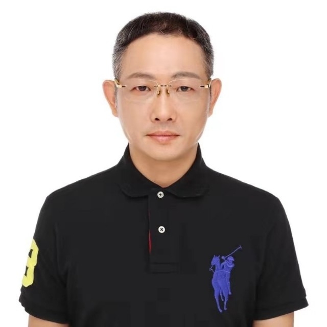 邱先森的第一张照片--济宁相亲服务中心