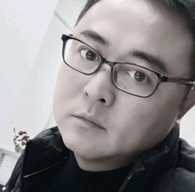 小石头的第二张照片--济宁相亲服务中心