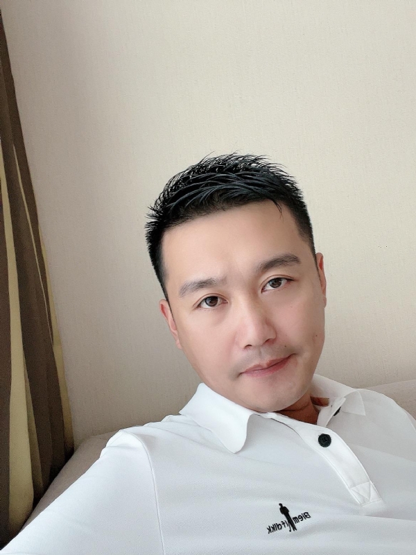 笑望人非的第一张照片--济宁相亲服务中心