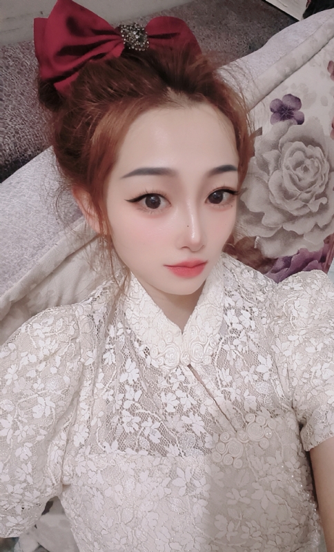 有缘千里来相会的第一张照片--济宁相亲服务中心