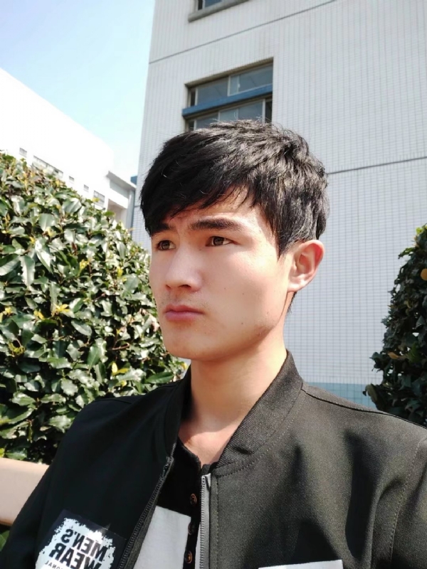 阳光男孩的第四张照片--济宁相亲服务中心