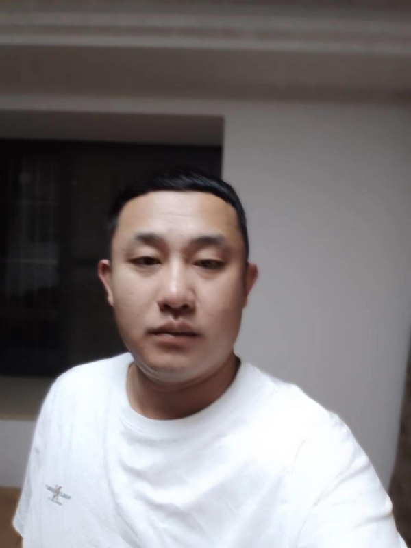 魔尊的第一张照片--济宁相亲服务中心