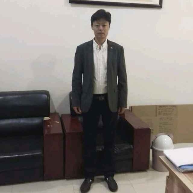 蓝天白云的第一张照片--济宁相亲服务中心