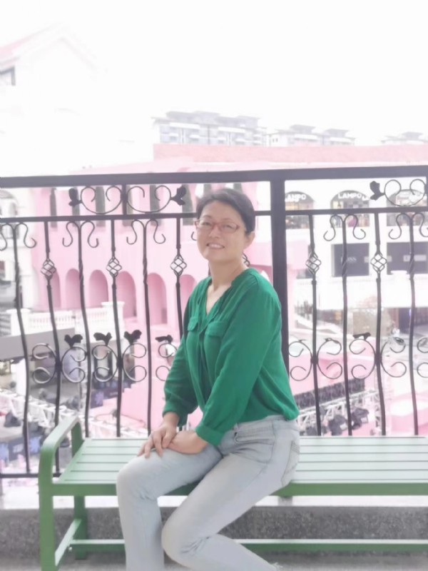 丽华的第四张照片--济宁相亲服务中心