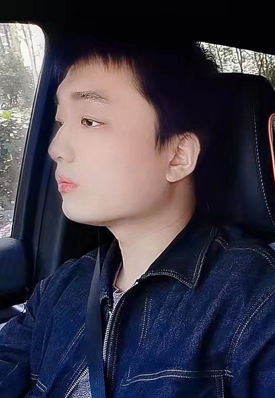 凉锦年的第一张照片--济宁相亲服务中心