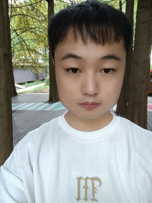 故人似的第一张照片--济宁相亲服务中心