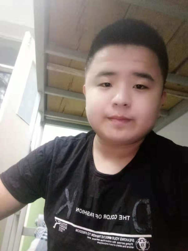 打小就爱淘气的第一张照片--济宁相亲服务中心