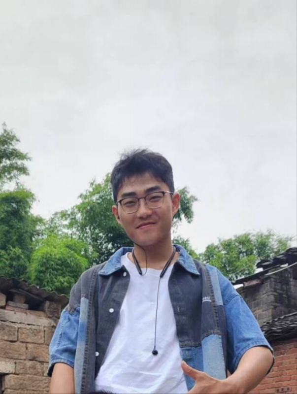 越努力越幸运的第一张照片--济宁相亲服务中心