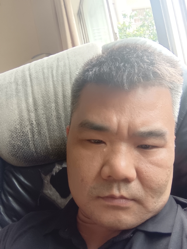 路人的第一张照片--济宁相亲服务中心