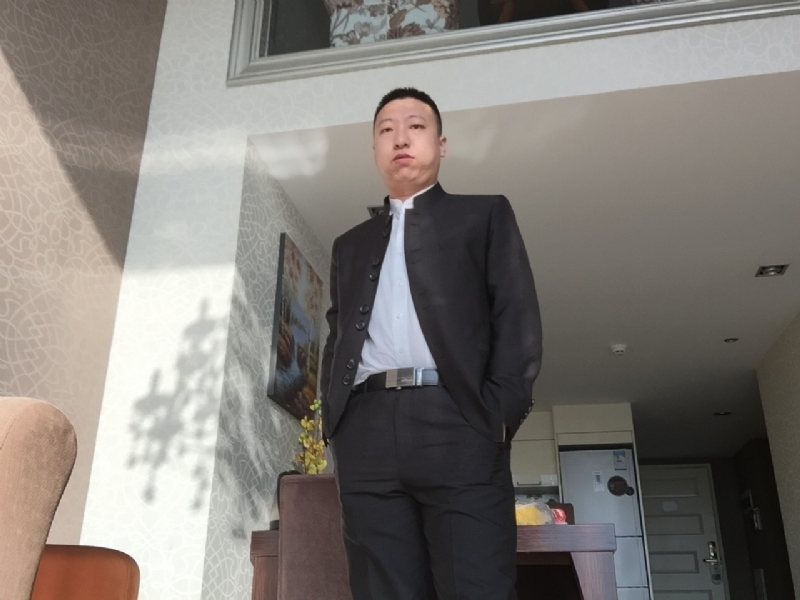 雅小炁的第一张照片--济宁相亲服务中心