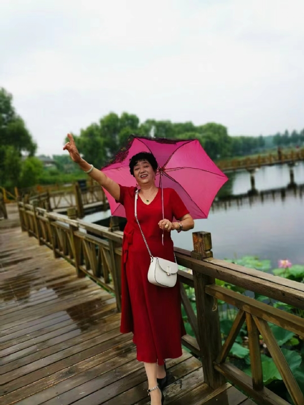 陈姐的第三张照片--济宁相亲服务中心