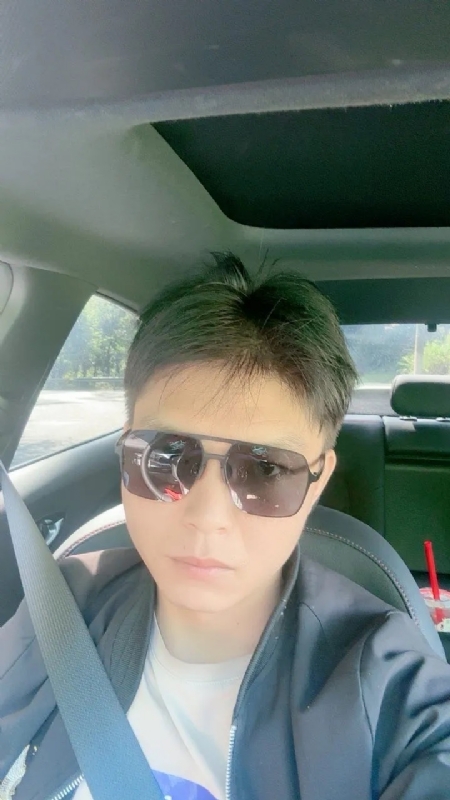 怀念的第一张照片--济宁相亲服务中心