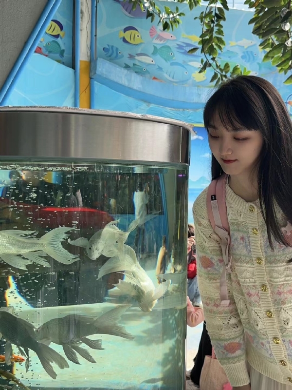 yiyi的第一张照片--济宁相亲服务中心