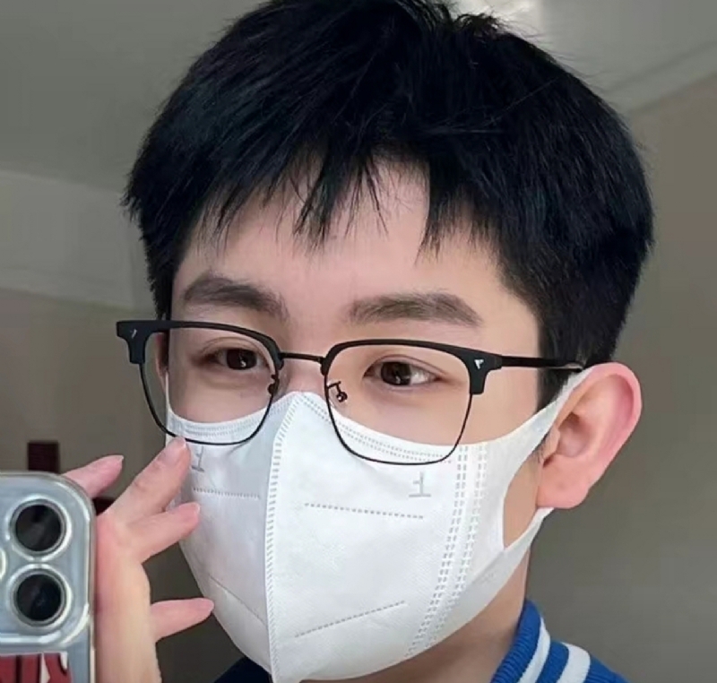 甜甜男孩的第一张照片--济宁相亲服务中心