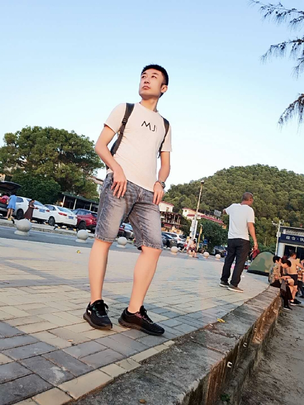 俊皓的第一张照片--济宁相亲服务中心