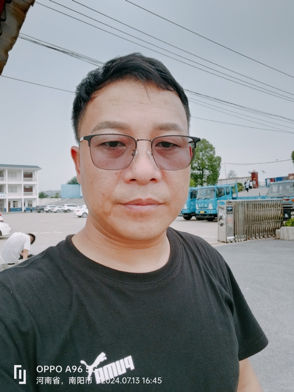 楚辞的第二张照片--济宁相亲服务中心