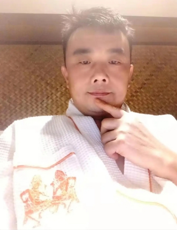 青锋的第一张照片--济宁相亲服务中心