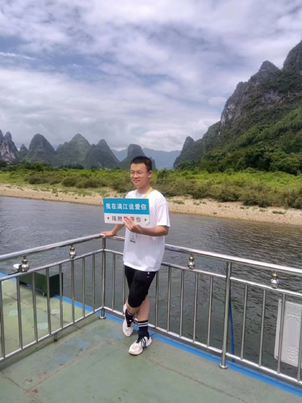 决胜时刻的第一张照片--济宁相亲服务中心