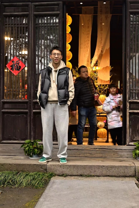 浦江小后生的第一张照片--济宁相亲服务中心