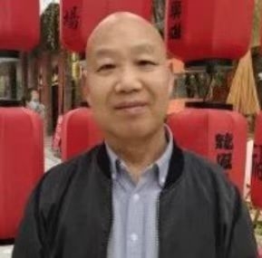 教师作家诗人的第一张照片--济宁相亲服务中心