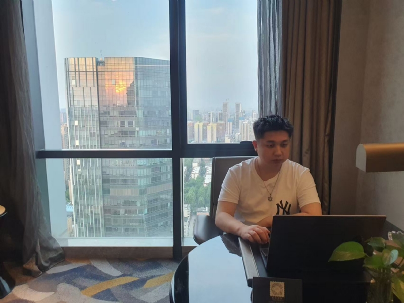 ying的第一张照片--济宁相亲服务中心