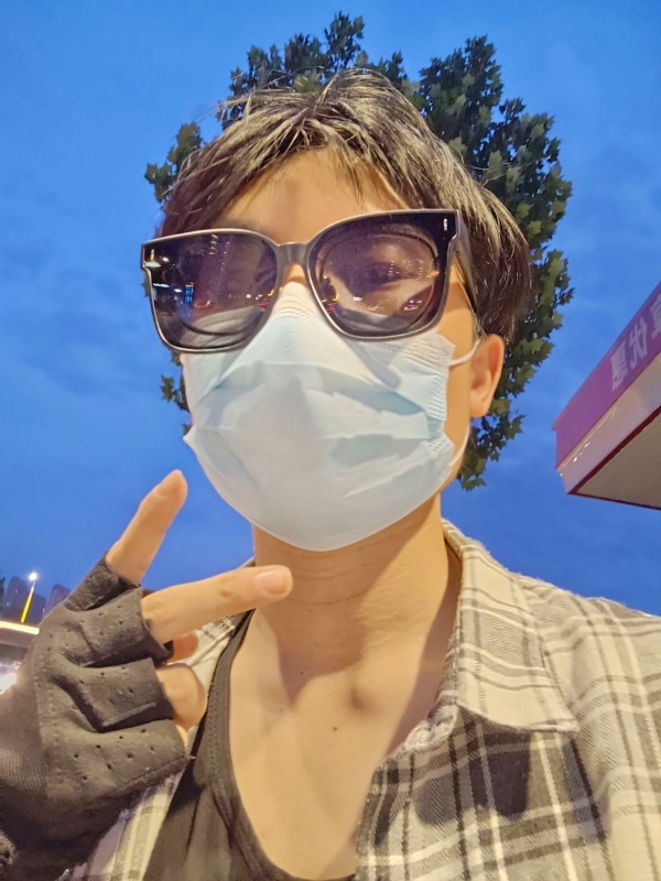 俊哒哒哒的第二张照片--济宁相亲服务中心