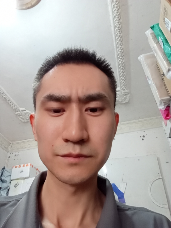 西门吹雪的第一张照片--济宁相亲服务中心