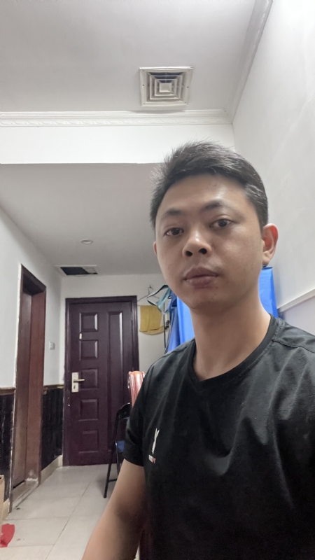 飞天猪的第一张照片--济宁相亲服务中心