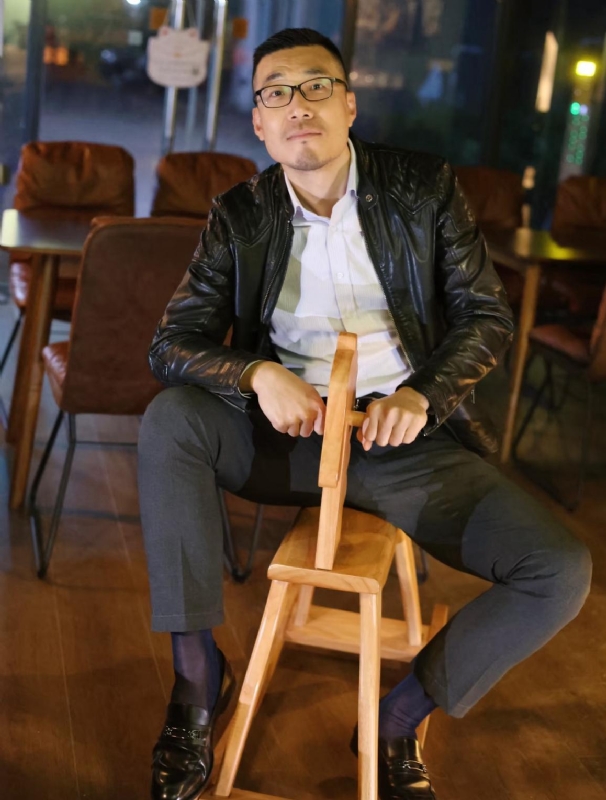Lee的第二张照片--济宁相亲服务中心