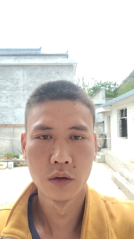 简单点的第一张照片--济宁相亲服务中心