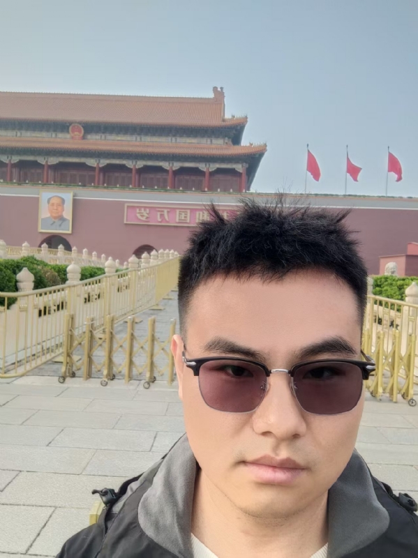 喧嚣的风的第一张照片--济宁相亲服务中心