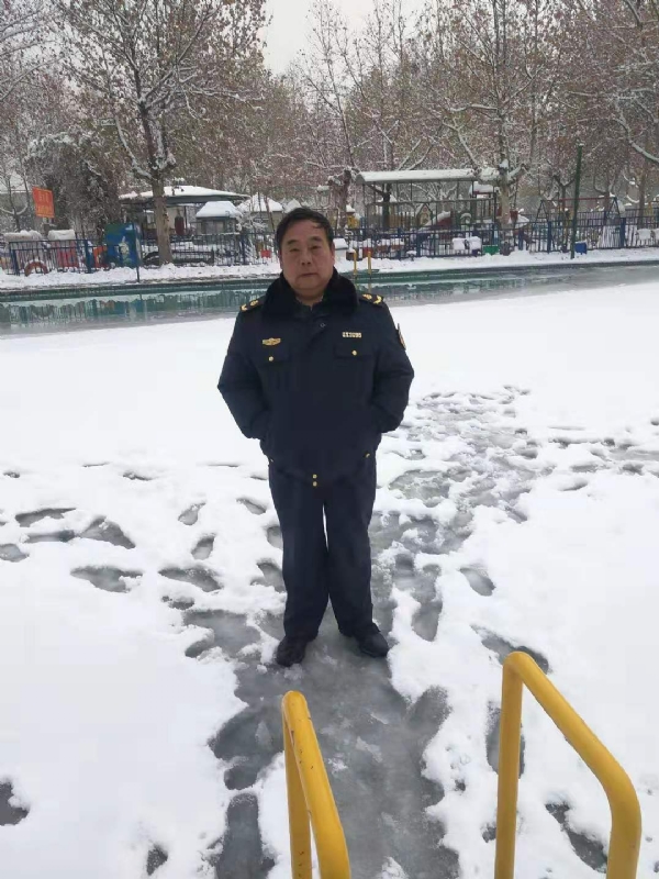 老顽童的第二张照片--济宁相亲服务中心