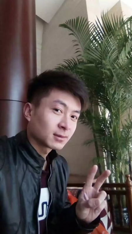 蓝锋的第一张照片--济宁相亲服务中心
