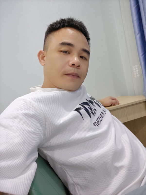 下一站的我的第二张照片--济宁相亲服务中心