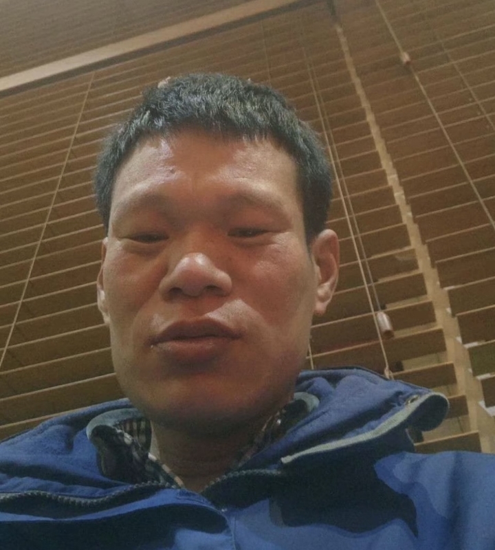 爱你在心口难开的第一张照片--济宁相亲服务中心