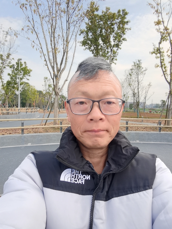 做喜欢的事的第一张照片--济宁相亲服务中心