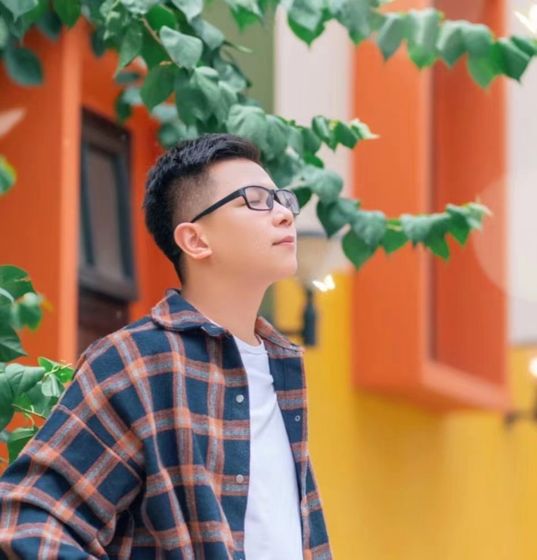 版本之子的第一张照片--济宁相亲服务中心