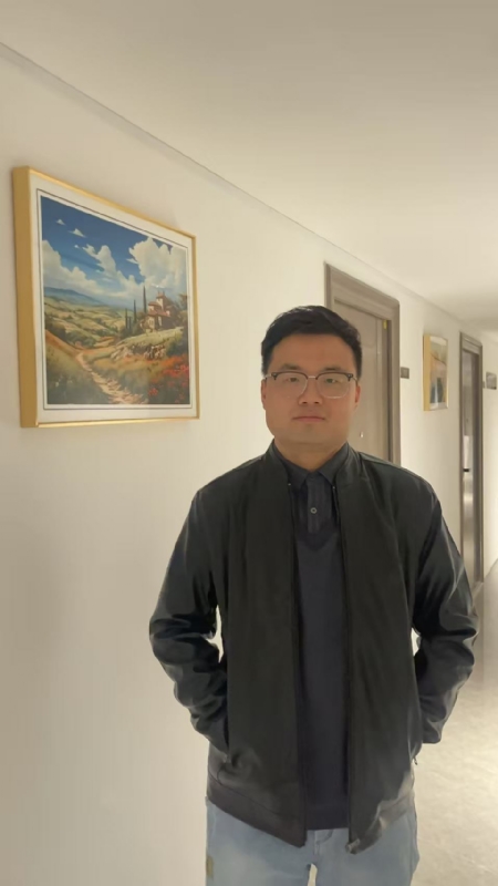 半瓶子的第四张照片--济宁相亲服务中心