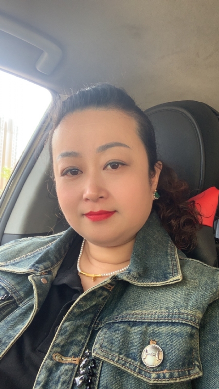 云中的蝶的第一张照片--济宁相亲服务中心