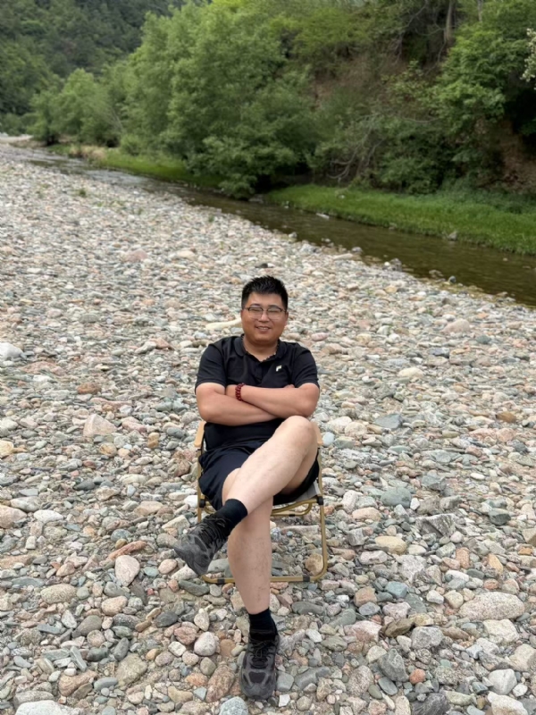 杨先生的第一张照片--济宁相亲服务中心
